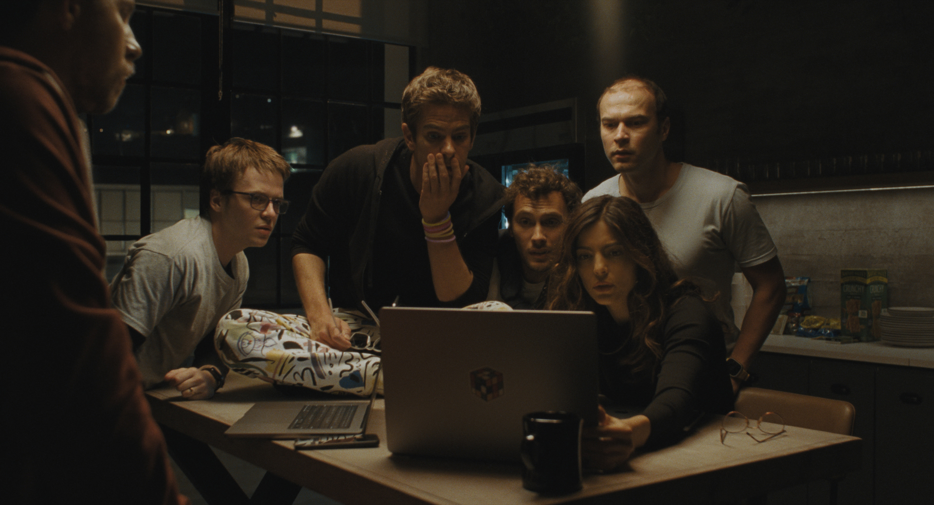 artificial_still_2